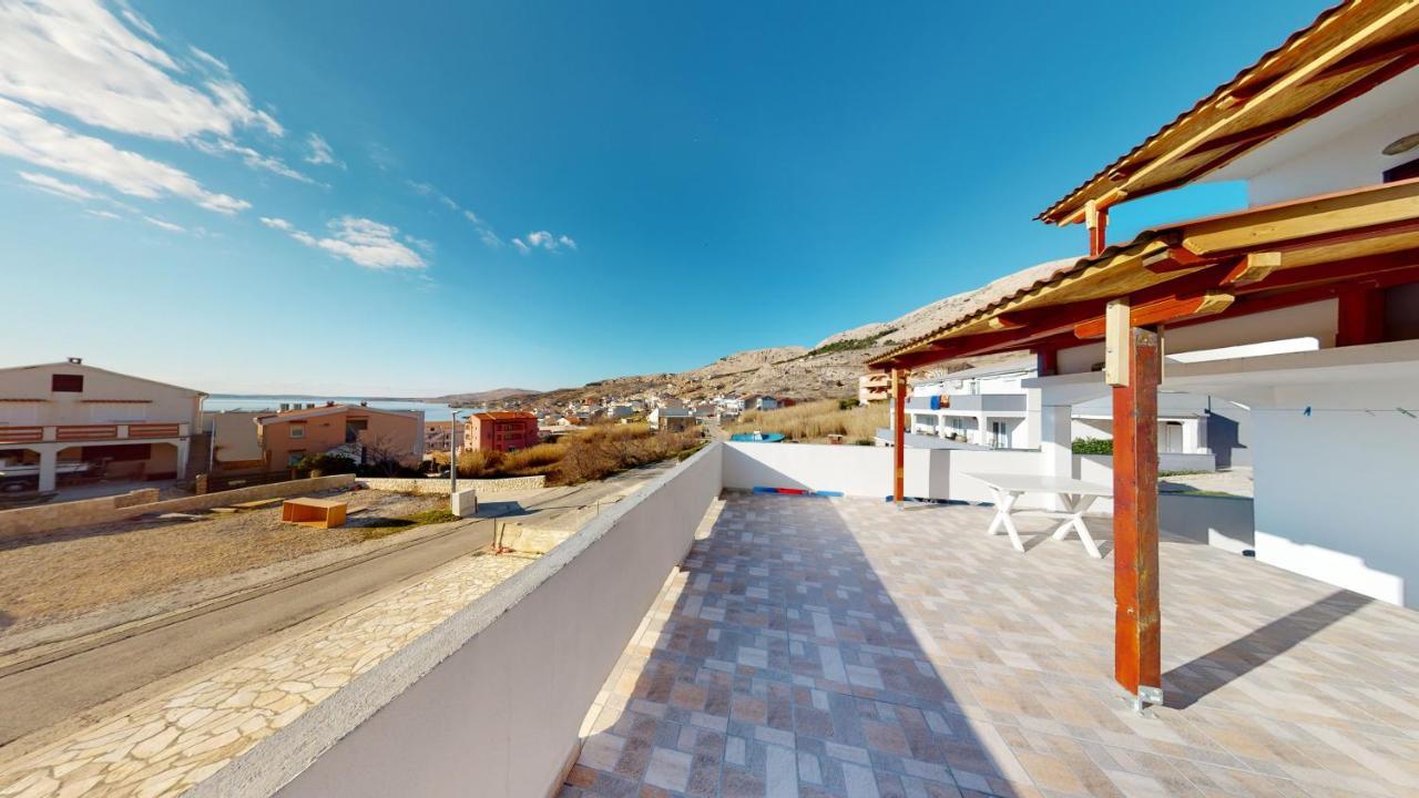 Apartments Riva Metajna Exterior photo