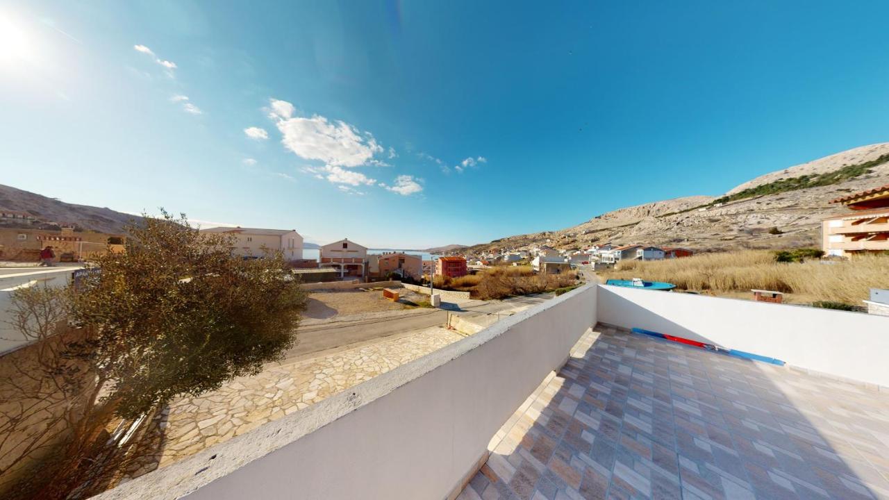 Apartments Riva Metajna Exterior photo