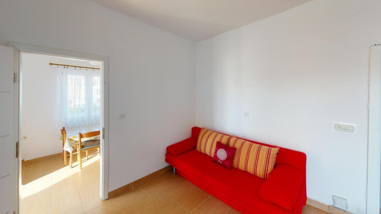 Apartments Riva Metajna Exterior photo