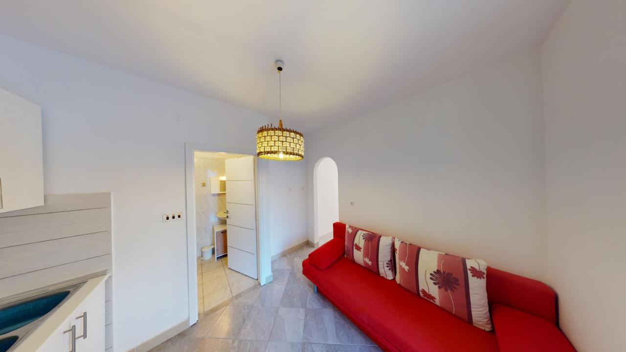 Apartments Riva Metajna Exterior photo