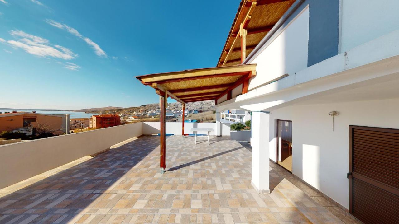 Apartments Riva Metajna Exterior photo
