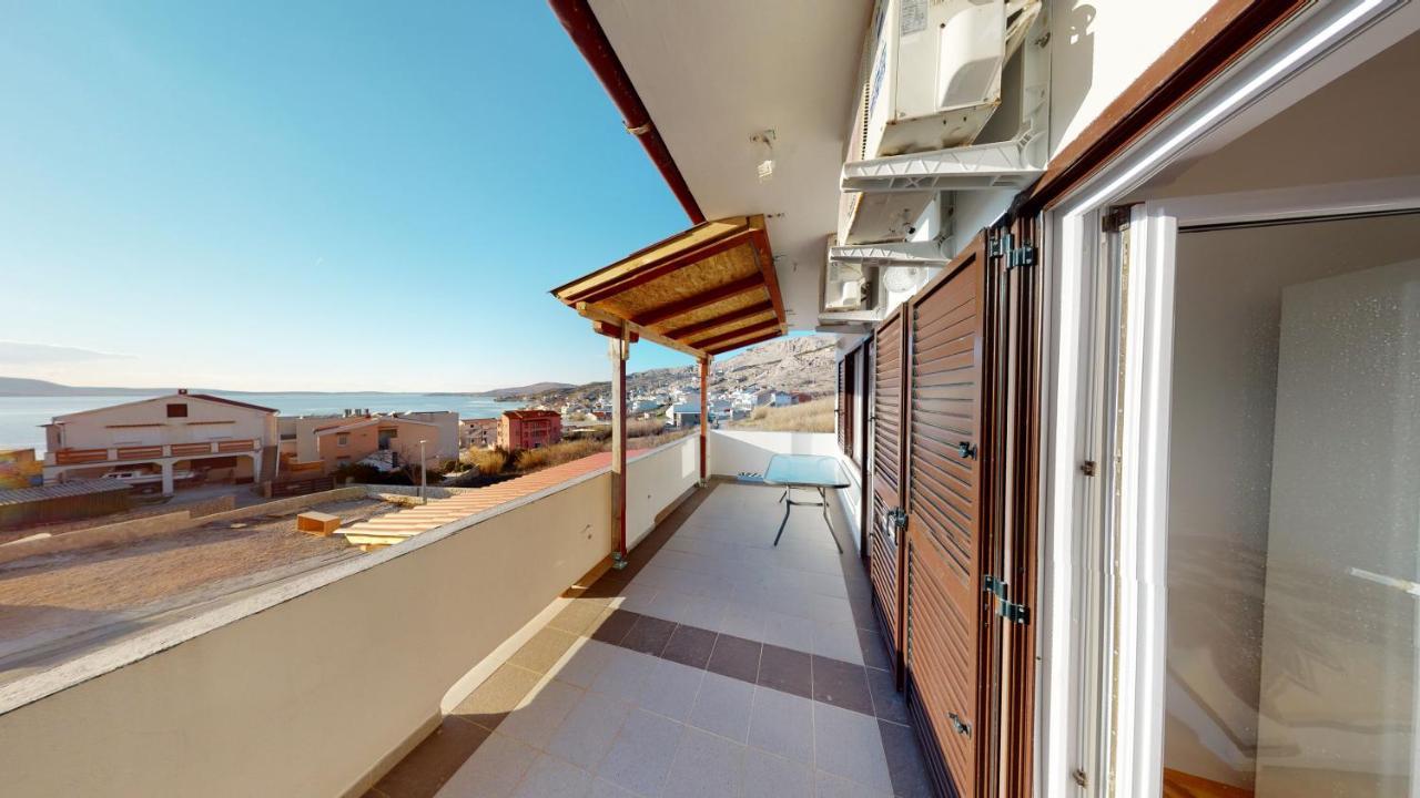 Apartments Riva Metajna Exterior photo