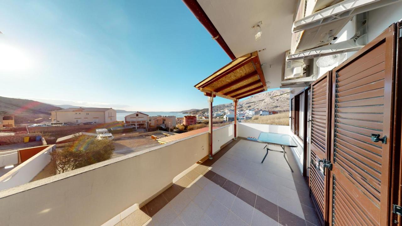 Apartments Riva Metajna Exterior photo